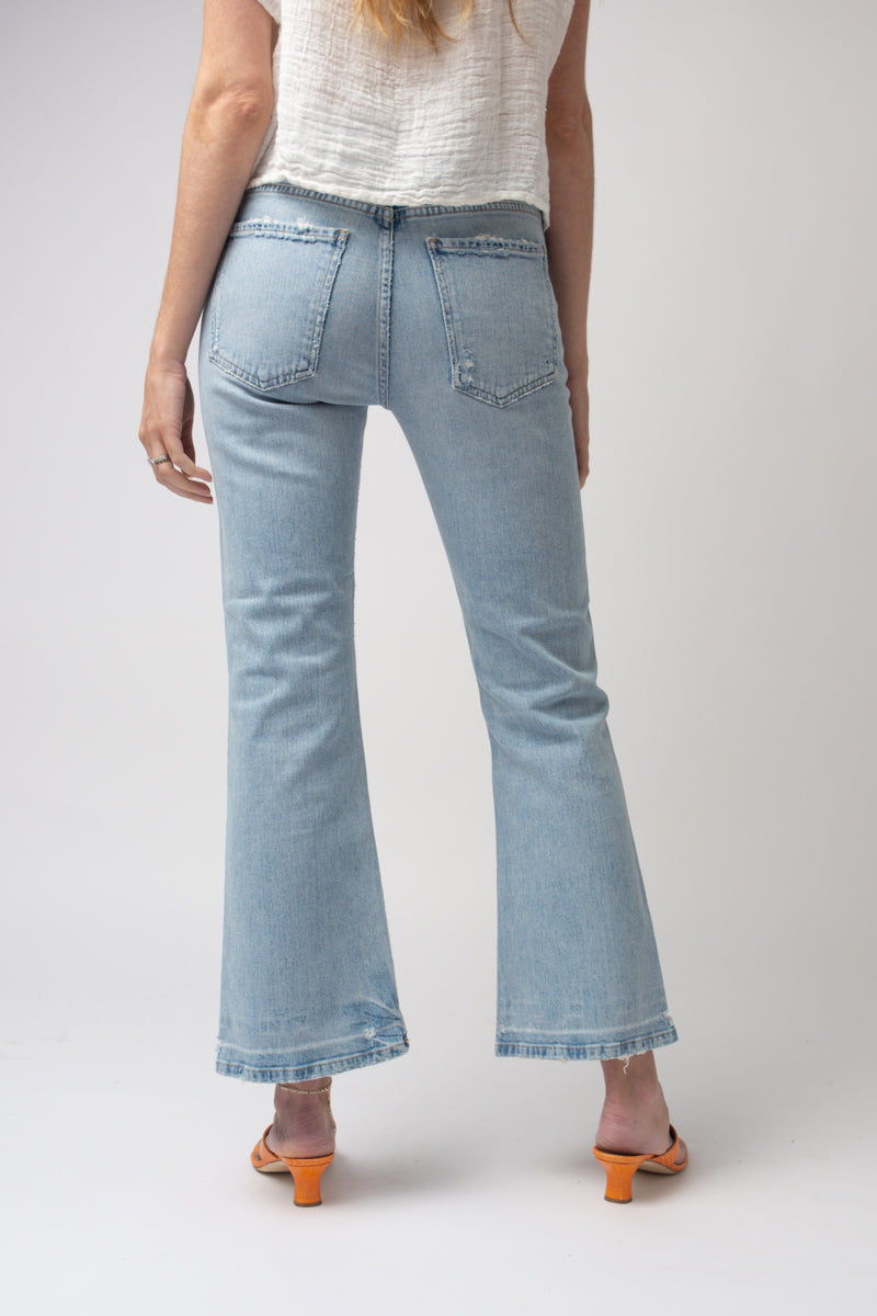 Tailyn Mid-Rise Flare Jeans in Played Out
