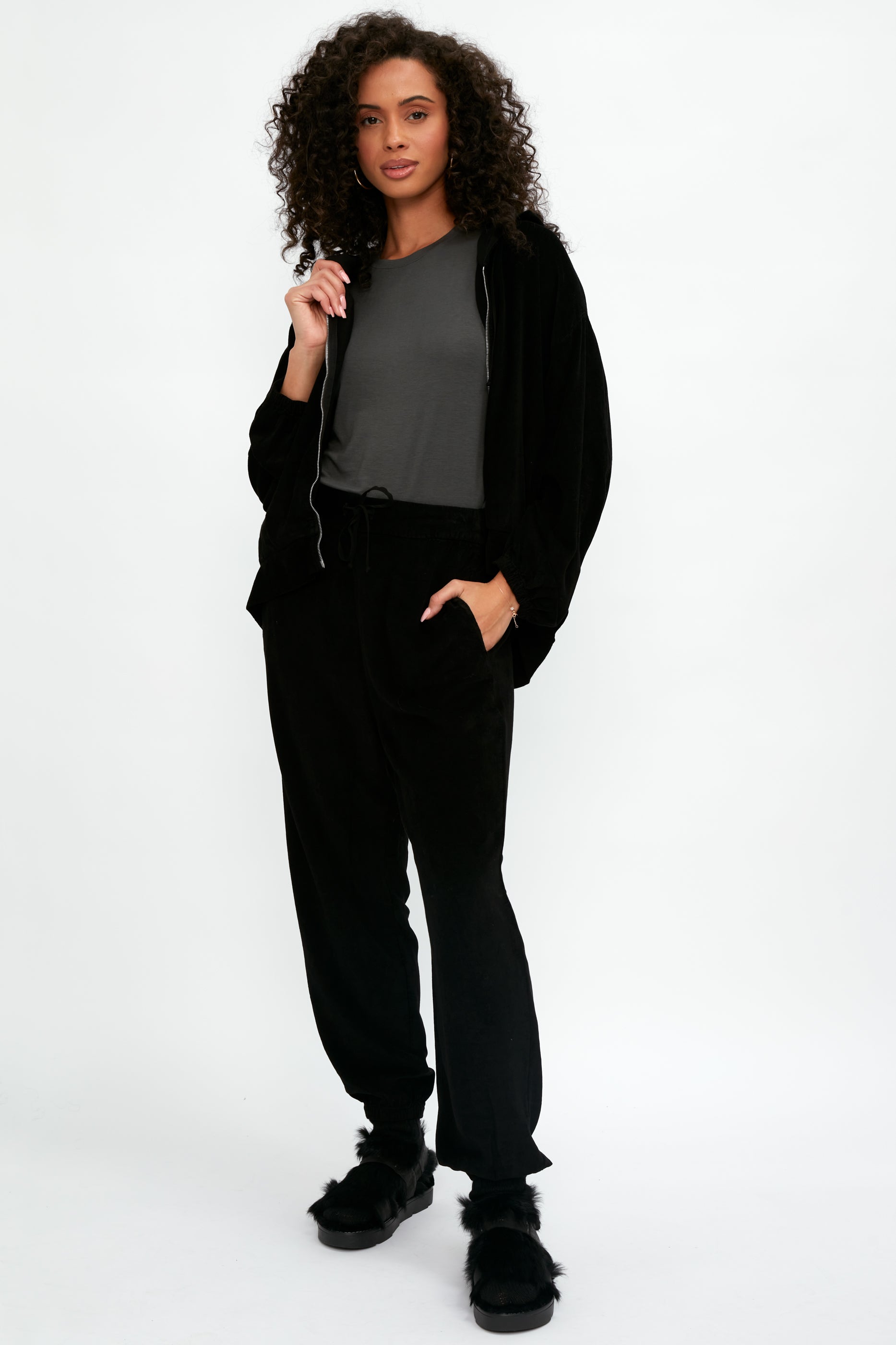 TANDEM Slouchy Track Pant in Black